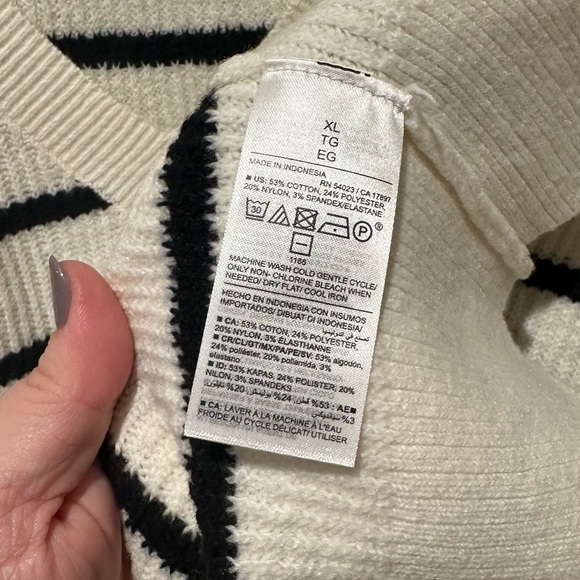 NWOT Old Navy V-Neck Shaker-Stitch Cocoon Sweater sz XL - Picture 6 of 6